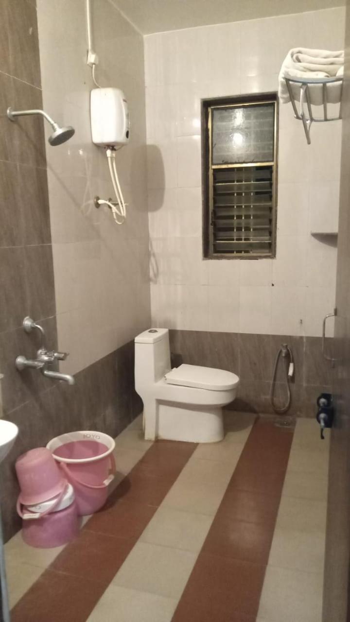 Hotel Swamiraj Indapur  Luaran gambar